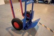 Wózek taczkowy stalowy ze składaną łopatą sk-710.217, sk-710.218 (2 modele) - 2