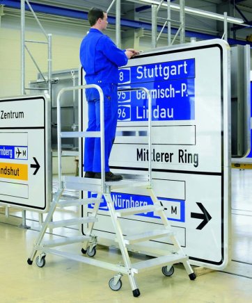 Mobilna drabina platformowa dwustronna z al. stopnie (6 modeli) - 1