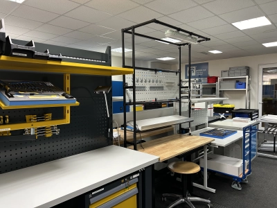 Salon wystawowy 300 m²