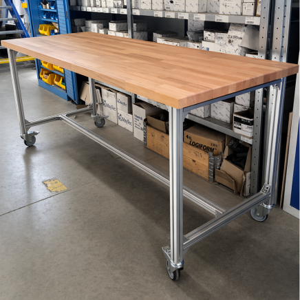 Mobilny stół roboczy z profili aluminiowych, szerokość 2000 mm - 4